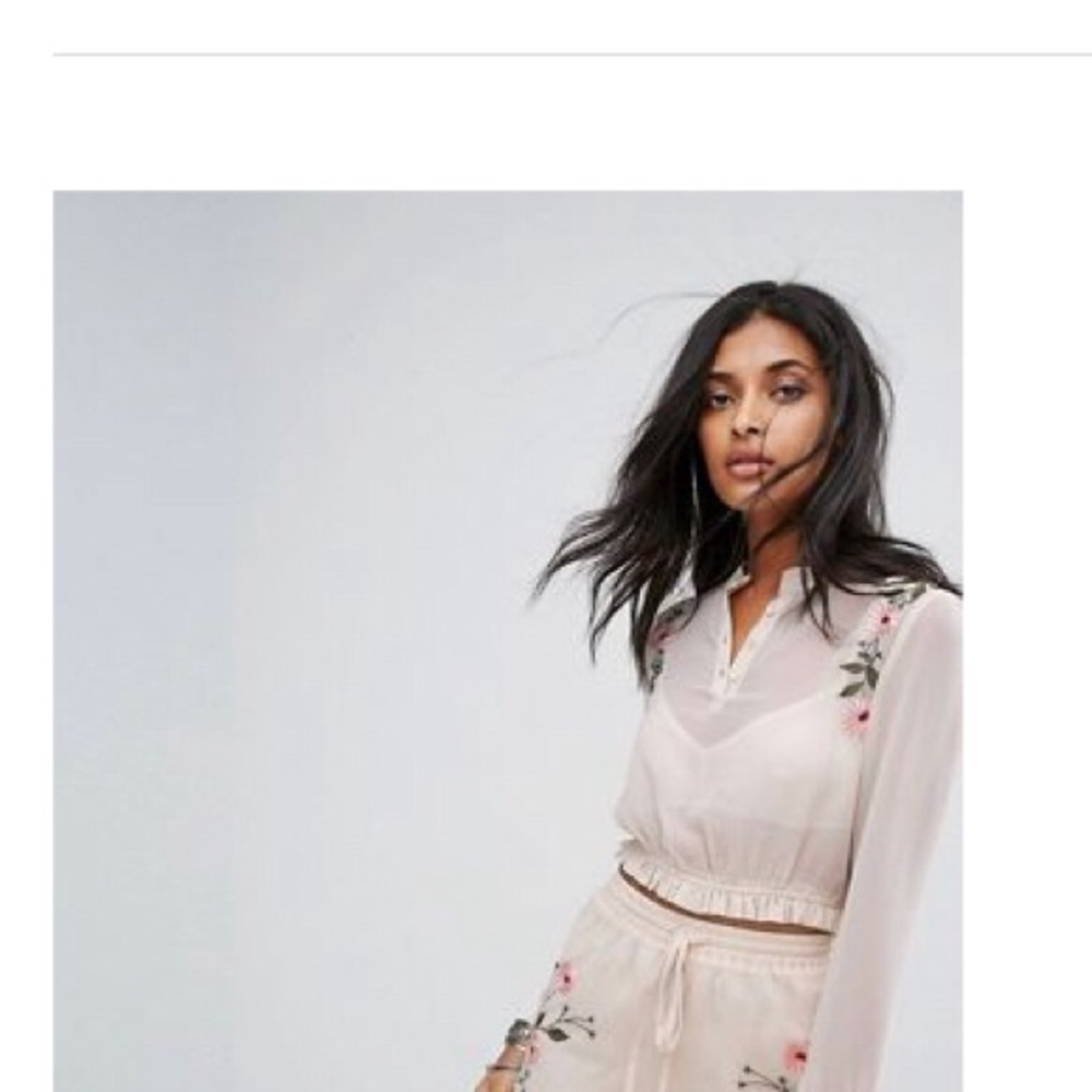 New with tags size 4 sheet top